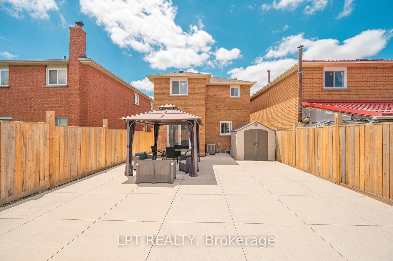 Photo 45 of 82 Michigan Avenue, Brampton, Fletcher's Creek South — HOMEH
