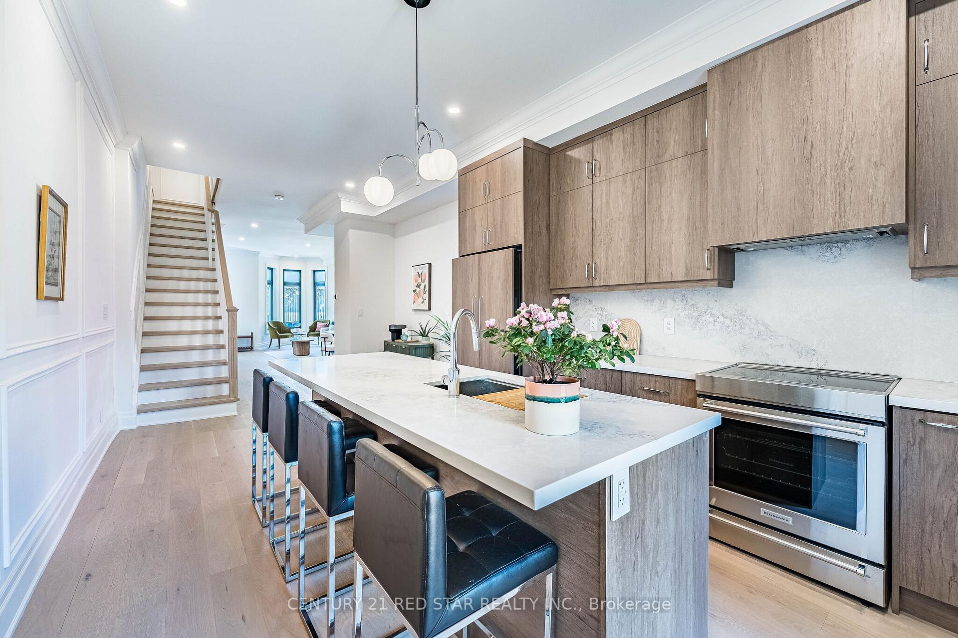 Photo 10 of 369 Pacific Avenue, Toronto, Junction Area — HOMEH