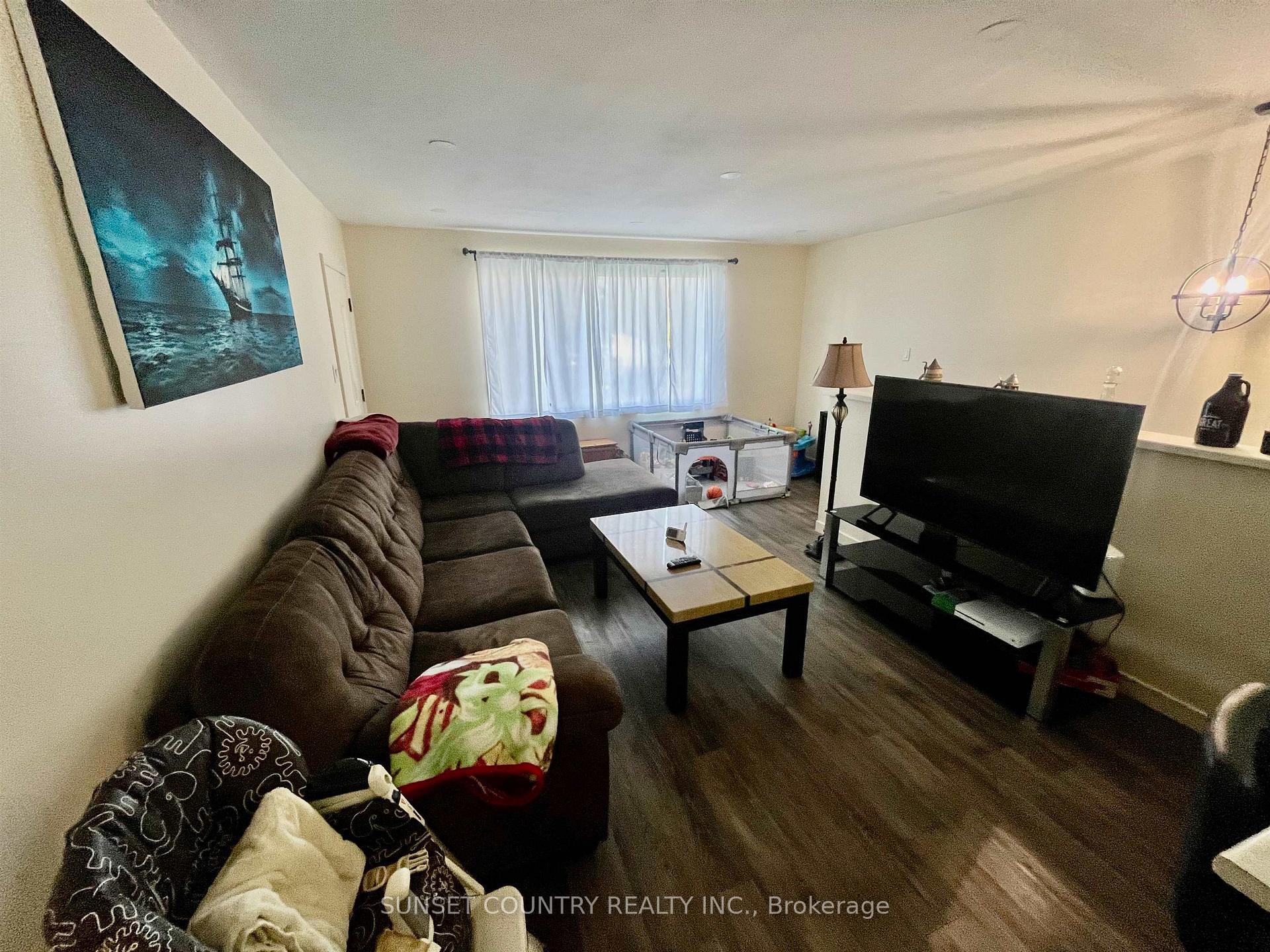 Photo 2 of 246 Florence Street, Dryden, Hillcrest — HOMEH