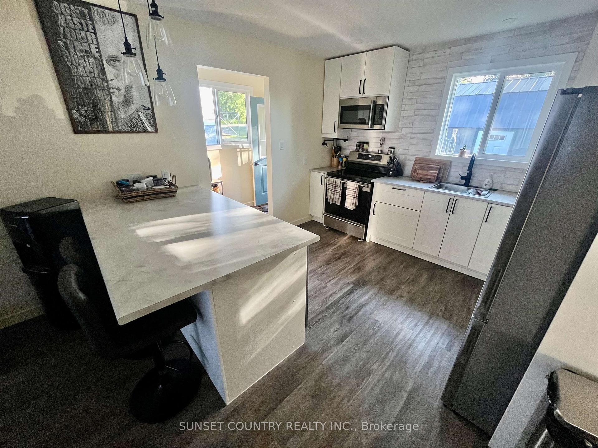 Photo 5 of 246 Florence Street, Dryden, Hillcrest — HOMEH