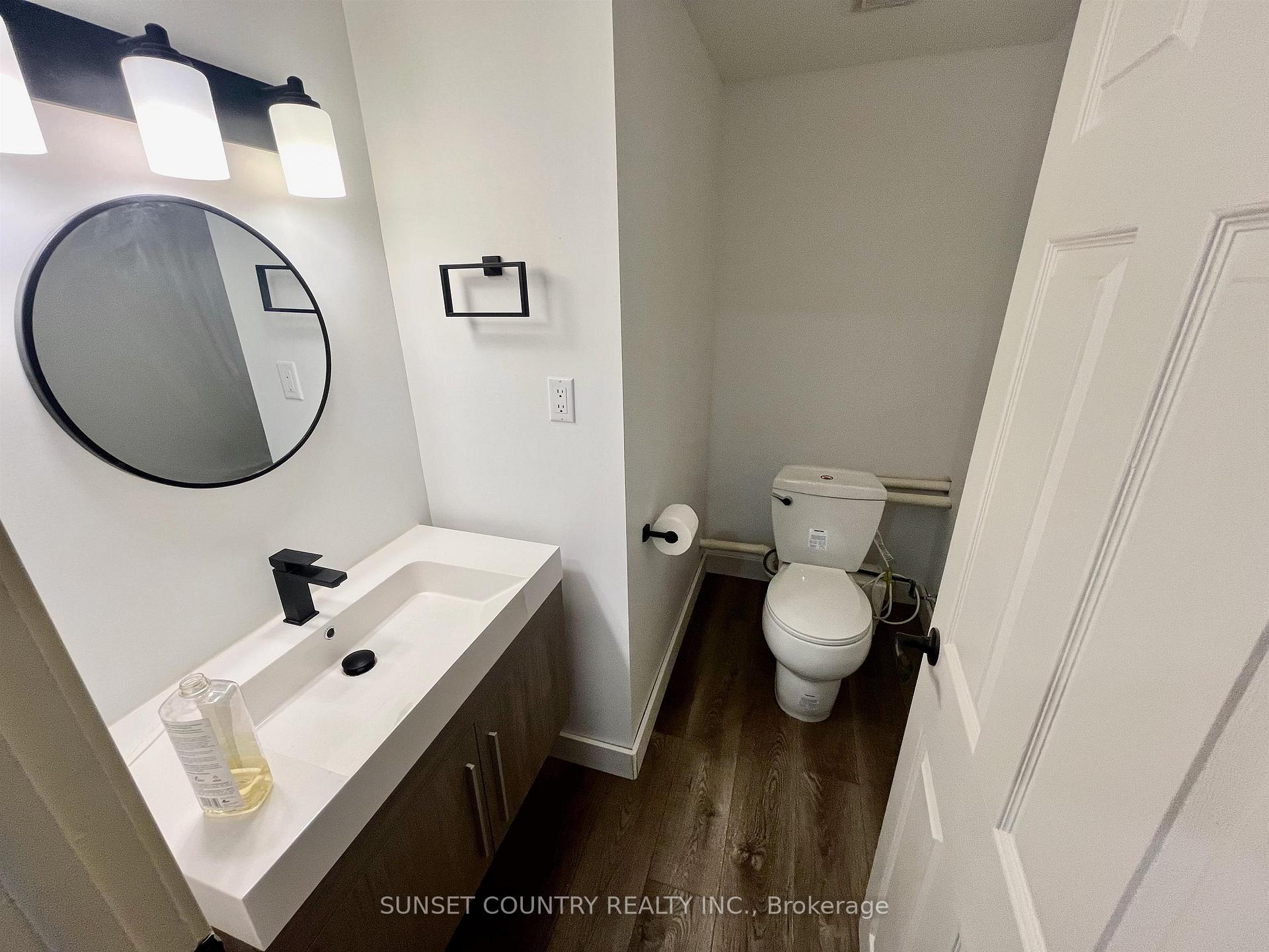 Photo 12 of 246 Florence Street, Dryden, Hillcrest — HOMEH