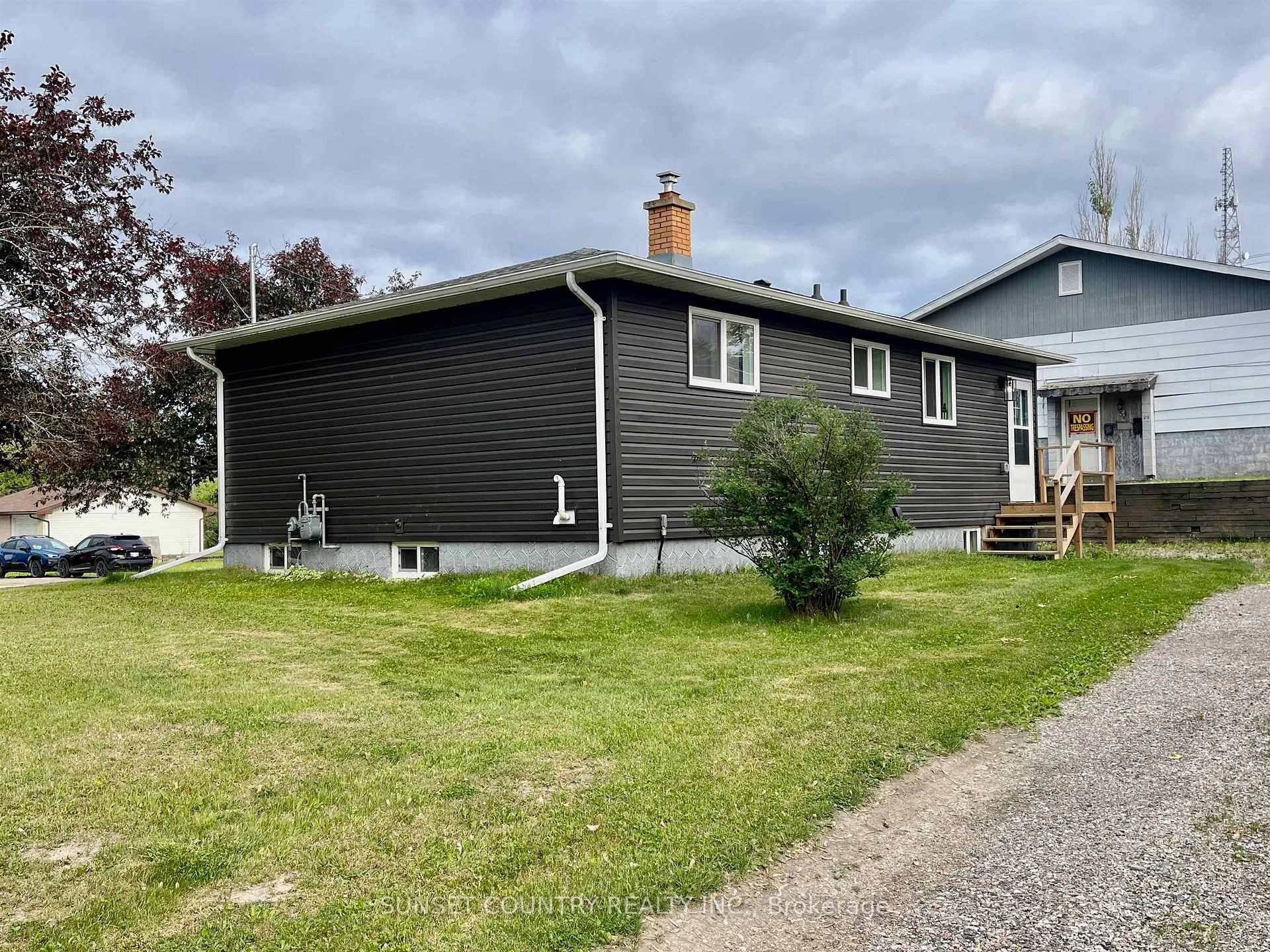 Photo 19 of 246 Florence Street, Dryden, Hillcrest — HOMEH