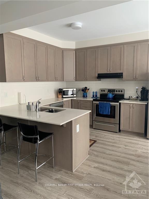 Photo 5 of 303 Sweet Valley Drive, Ottawa, Avalon West — HOMEH