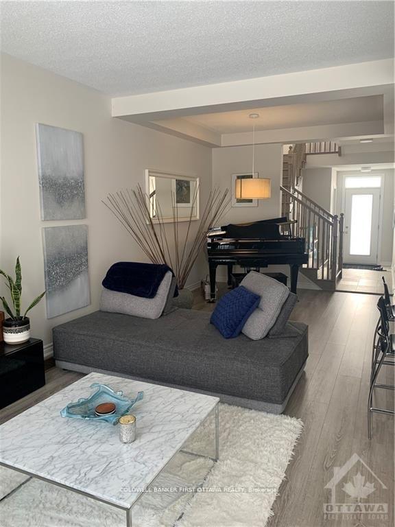 Photo 9 of 303 Sweet Valley Drive, Ottawa, Avalon West — HOMEH