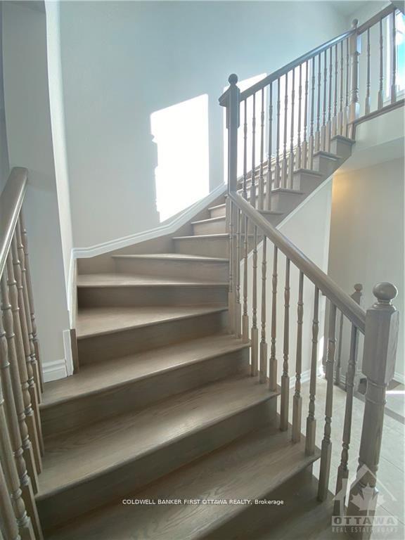 Photo 11 of 303 Sweet Valley Drive, Ottawa, Avalon West — HOMEH