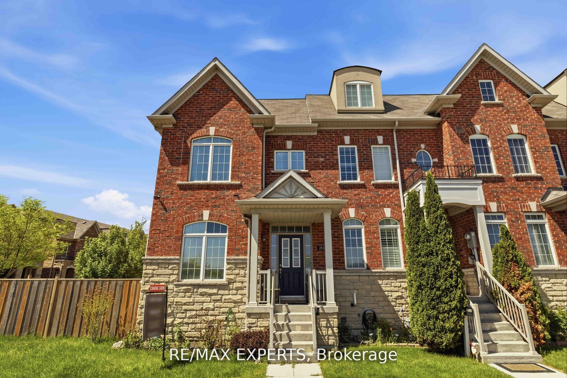 Photo 2 of 245 Isaac Devins Boulevard, North York, Humberlea-Pelmo Park — HOMEH