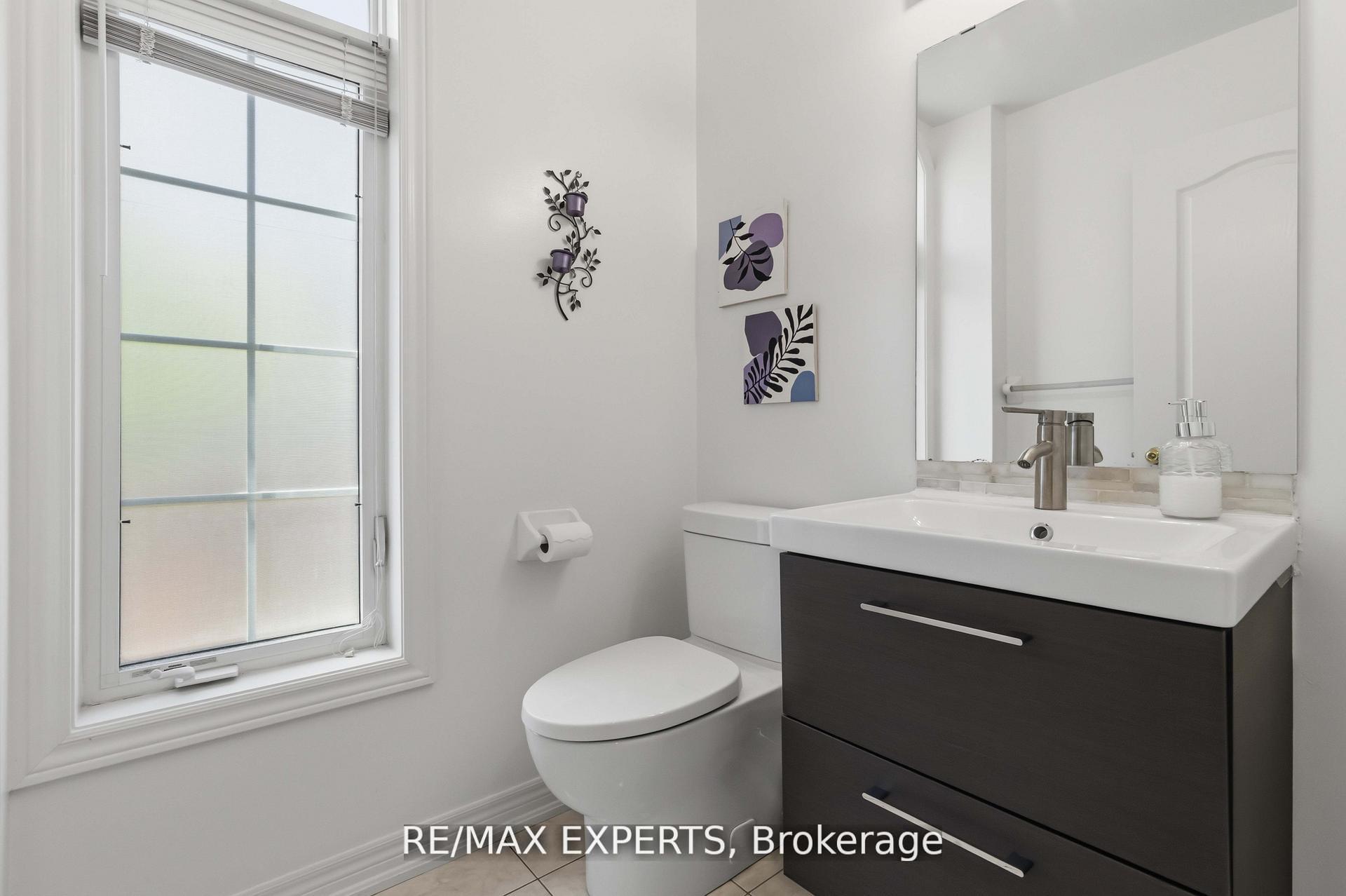 Photo 9 of 245 Isaac Devins Boulevard, North York, Humberlea-Pelmo Park — HOMEH