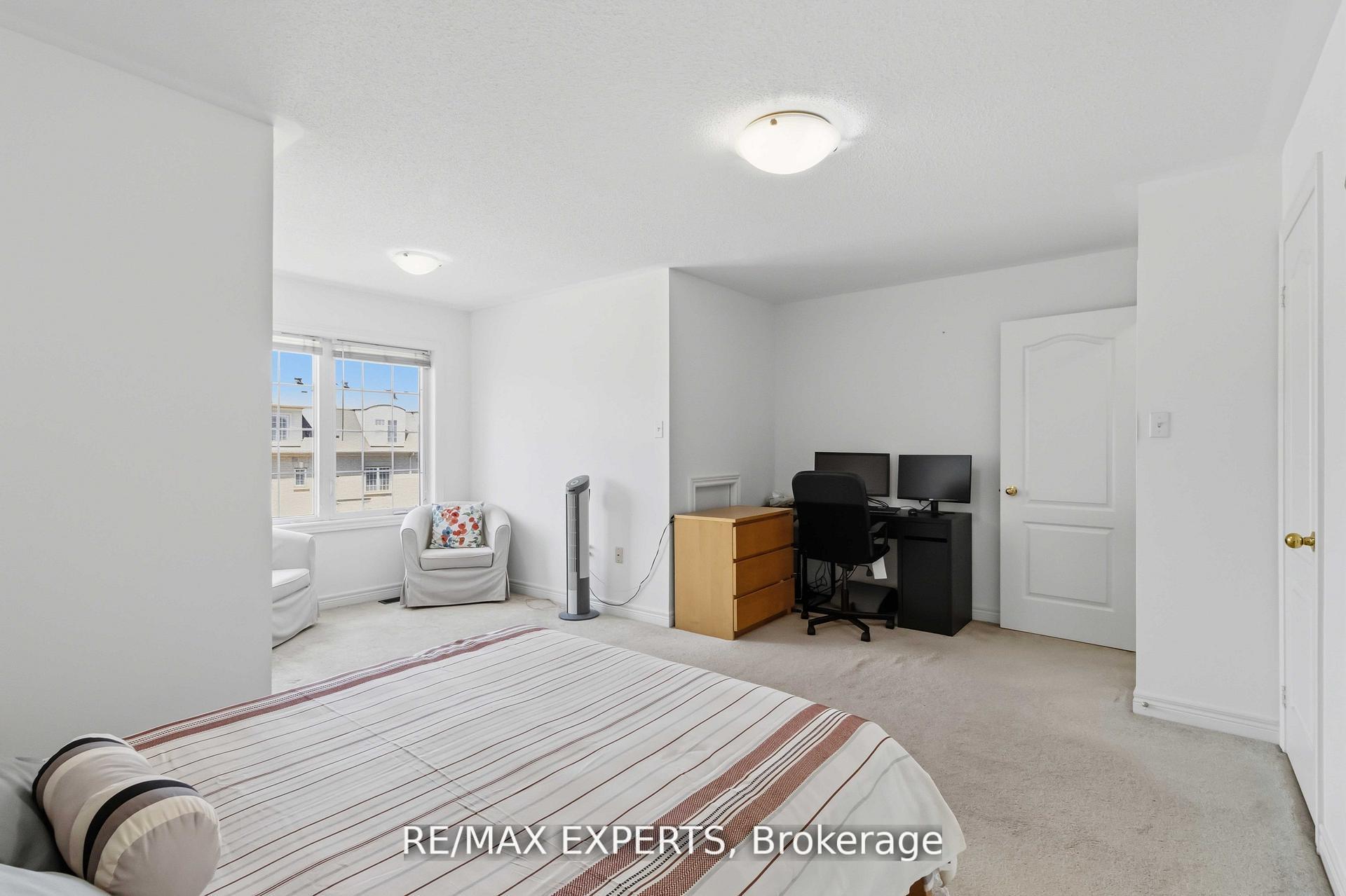 Photo 26 of 245 Isaac Devins Boulevard, North York, Humberlea-Pelmo Park — HOMEH