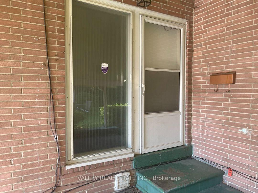 Photo 12 of Unit 2, 3 Bondhead Place, Etobicoke, Thistletown-Beaumonde Heights — HOMEH