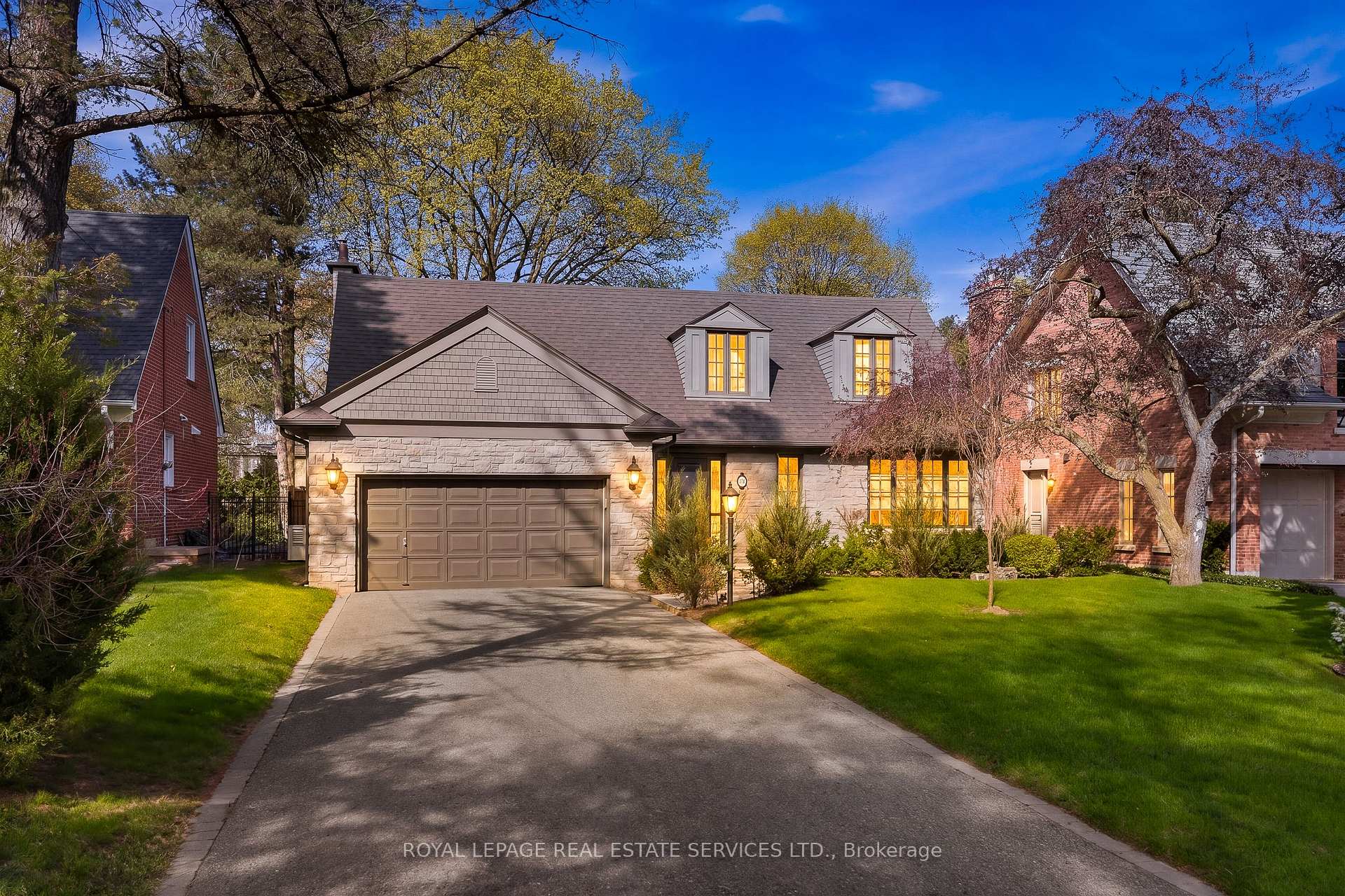 Photo 1 of 59 Edgevalley Drive, Etobicoke, Edenbridge-Humber Valley — HOMEH