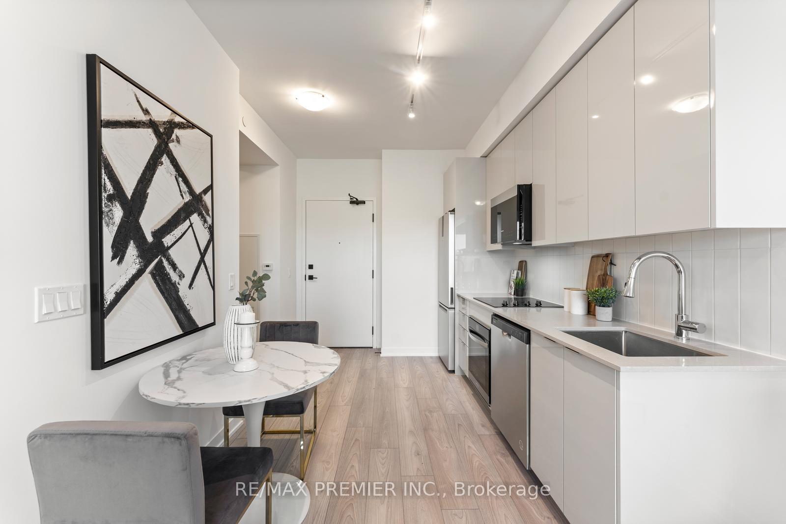 Photo 7 of Unit 308, 474 Caldari Road, Vaughan, Concord — HOMEH