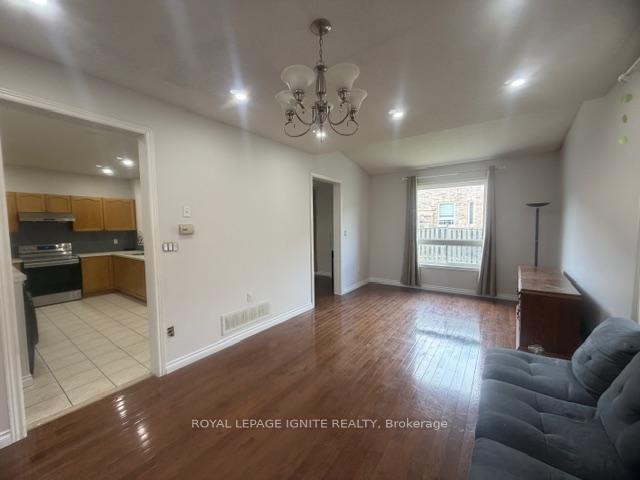 Photo 9 of Unit Main, 110 Pantomine Boulevard, Brampton, Bram West — HOMEH