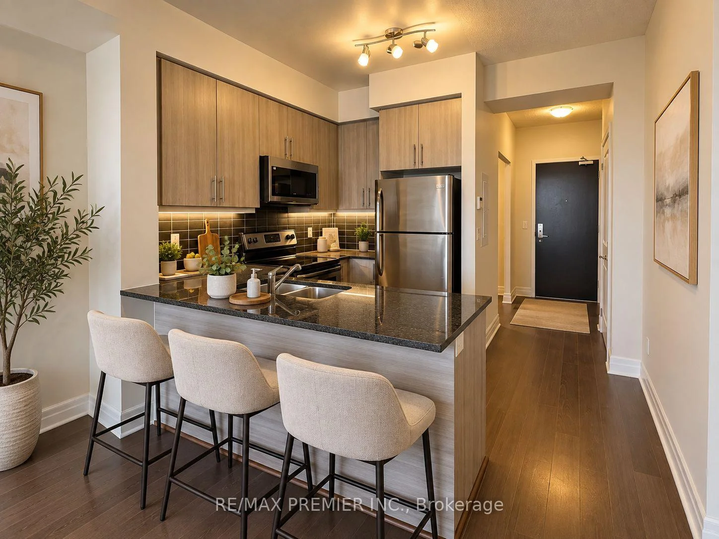 Photo 9 of Unit 506, 8110 Birchmount Road, Markham, Unionville — HOMEH