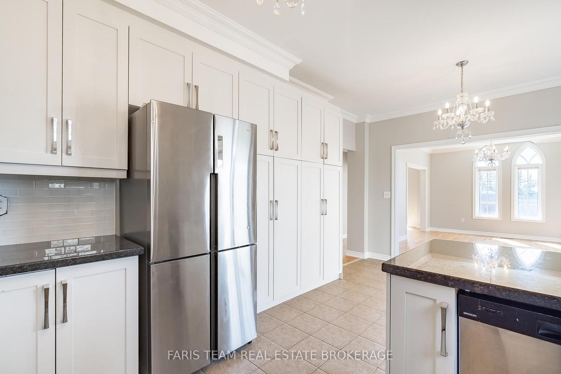 Photo 11 of 135 Prince William Way, Barrie, Innis-Shore — HOMEH
