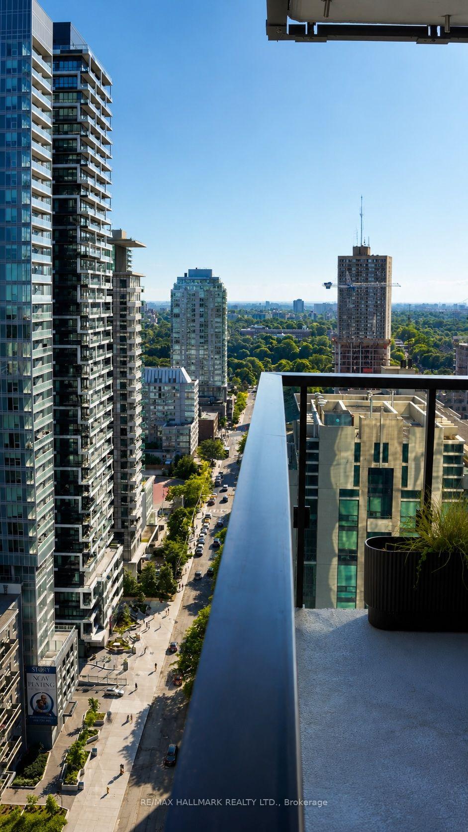 Photo 23 of Unit 2502, 110 Broadway Avenue, Toronto, Mount Pleasant West — HOMEH