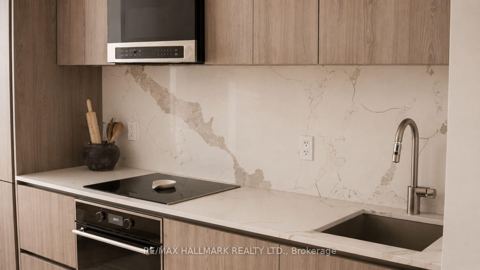 Photo 6 of Unit 2502, 110 Broadway Avenue, Toronto, Mount Pleasant West — HOMEH