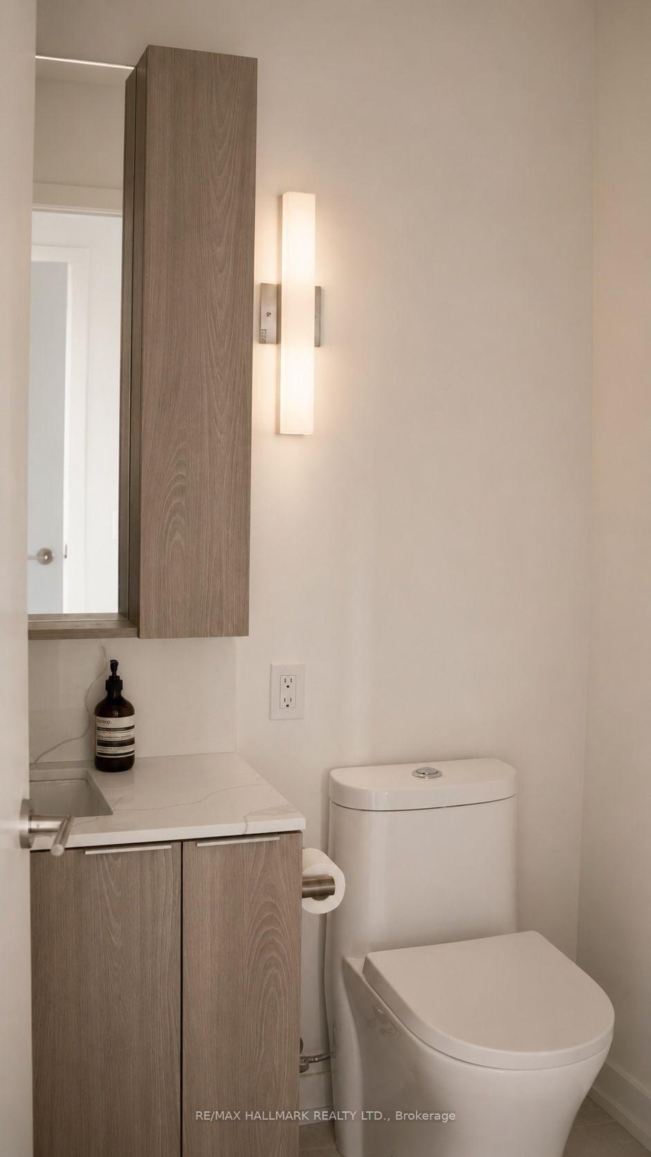 Photo 17 of Unit 2502, 110 Broadway Avenue, Toronto, Mount Pleasant West — HOMEH