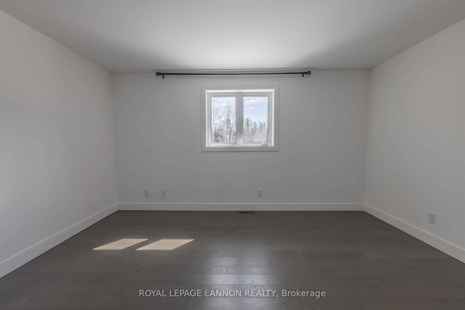 Photo 18 of 705 Fieldstone Place, Thunder Bay, River Terrace — HOMEH