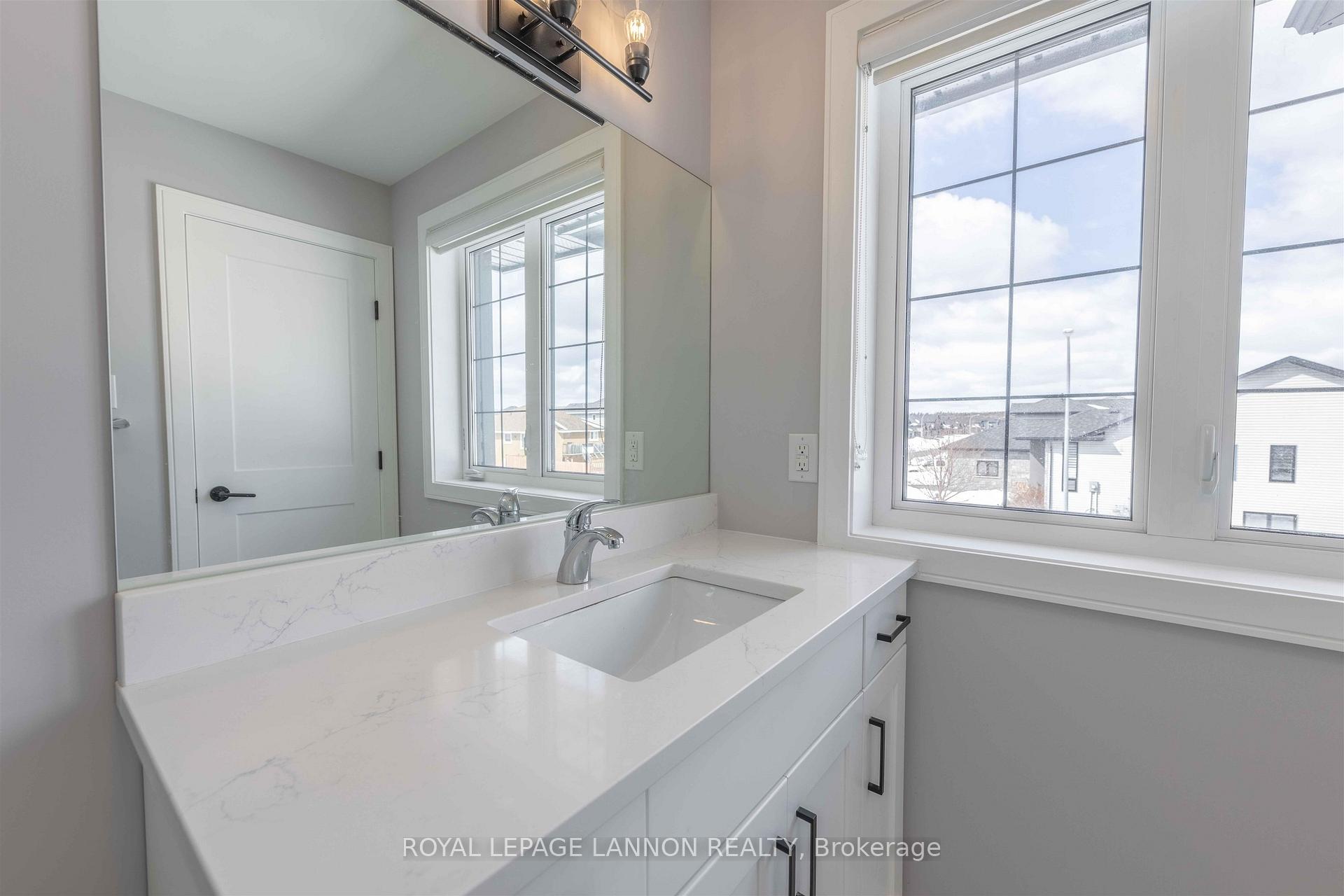 Photo 27 of 705 Fieldstone Place, Thunder Bay, River Terrace — HOMEH