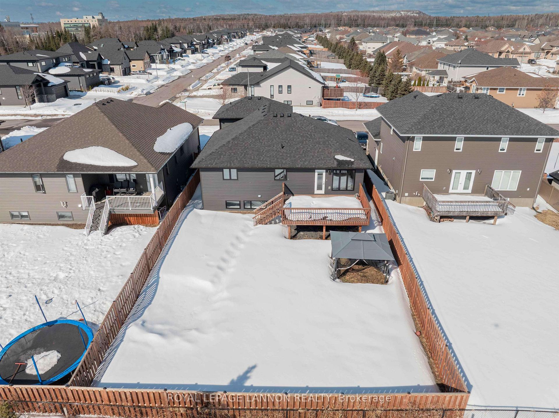 Photo 43 of 705 Fieldstone Place, Thunder Bay, River Terrace — HOMEH