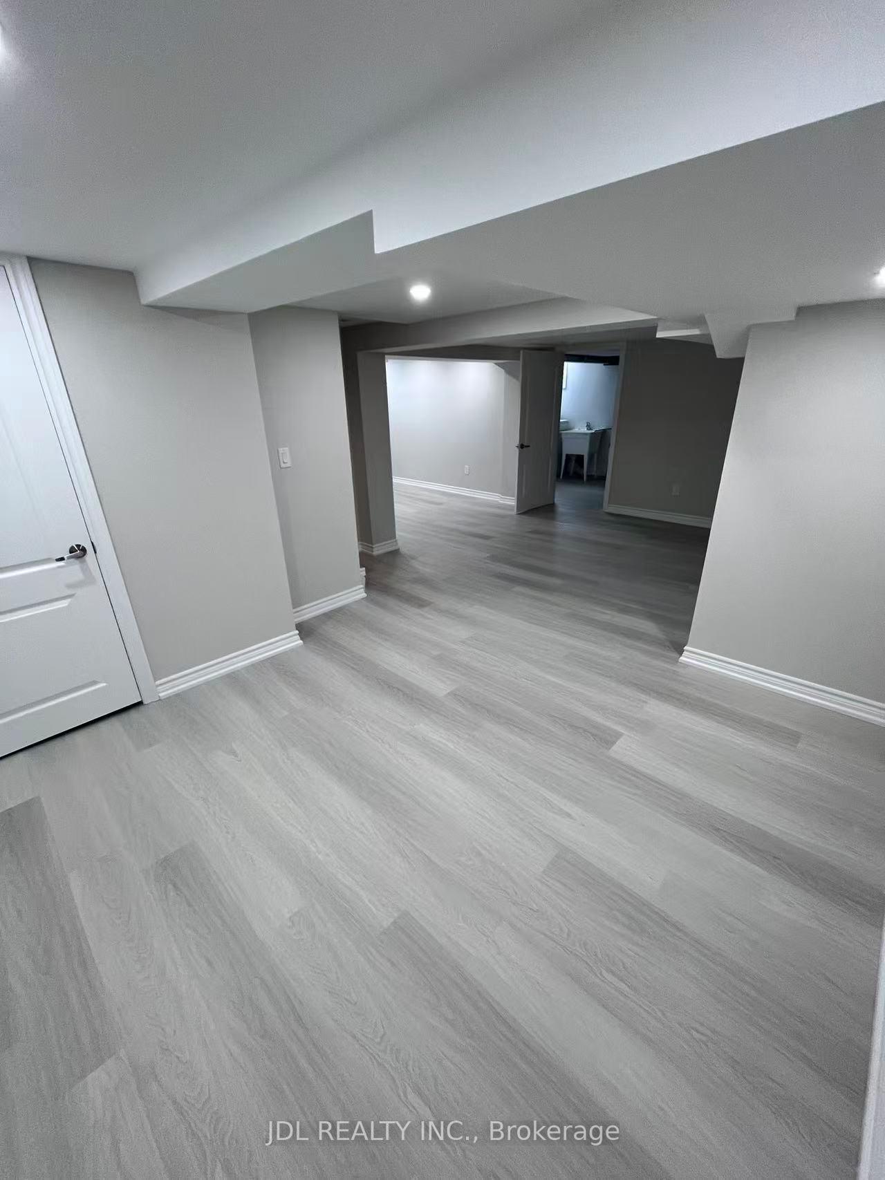 Photo 20 of 8110 Chippewa Road E, Hamilton, Rural Glanbrook — HOMEH