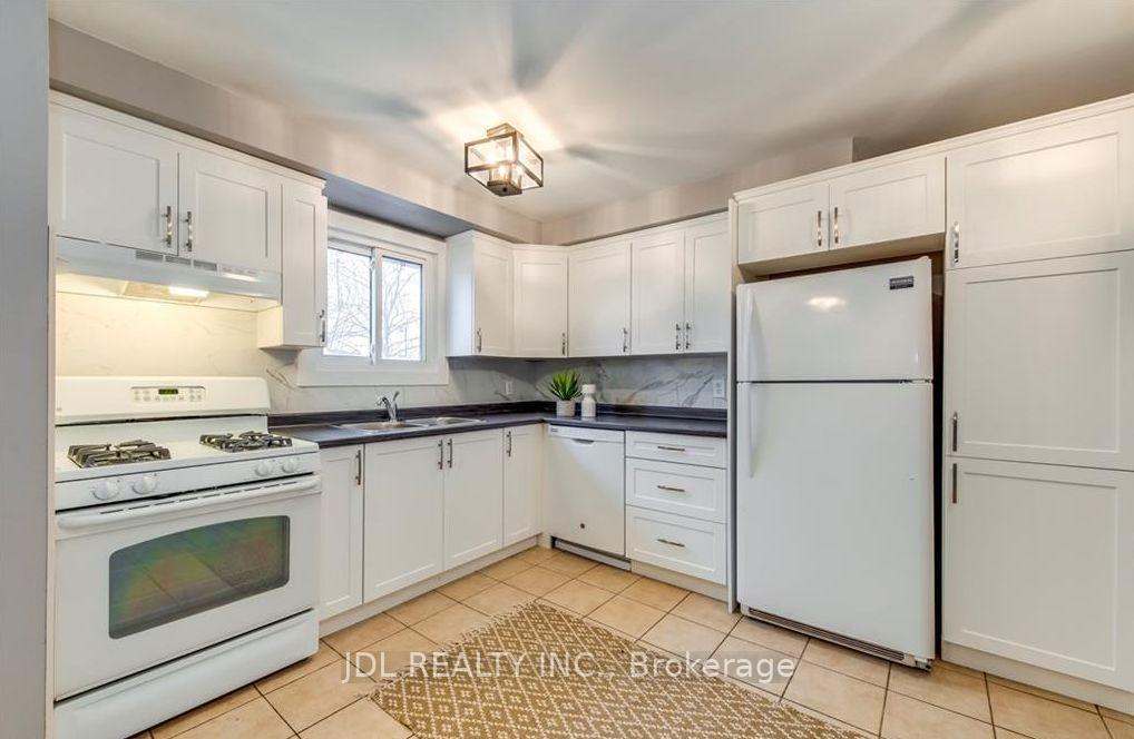 Photo 28 of 8110 Chippewa Road E, Hamilton, Rural Glanbrook — HOMEH