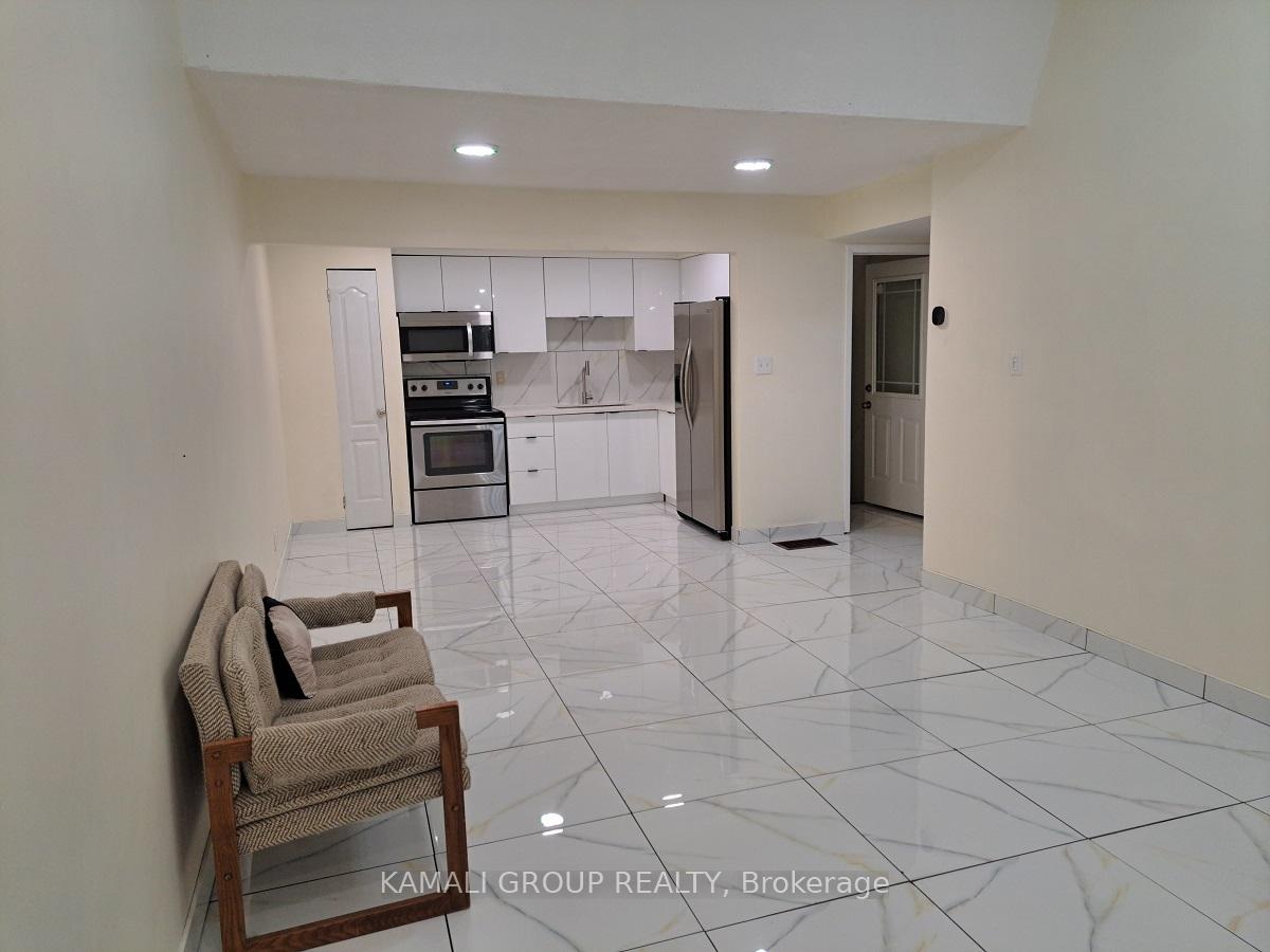 Photo 37 of 262 John Garland Boulevard, Etobicoke, West Humber-Clairville — HOMEH