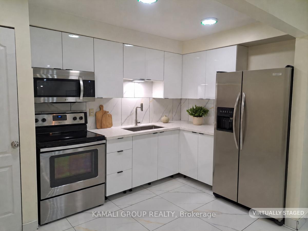 Photo 39 of 262 John Garland Boulevard, Etobicoke, West Humber-Clairville — HOMEH
