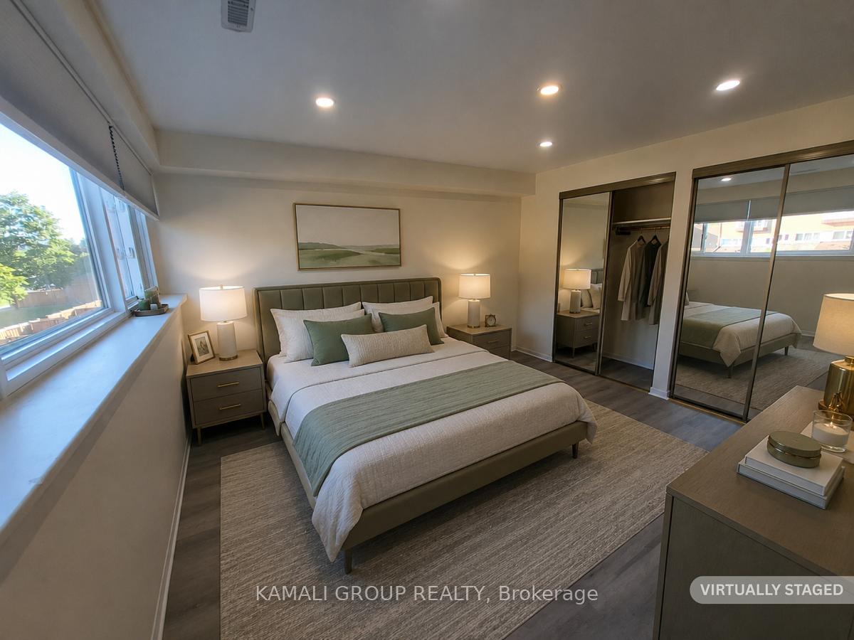 Photo 42 of 262 John Garland Boulevard, Etobicoke, West Humber-Clairville — HOMEH
