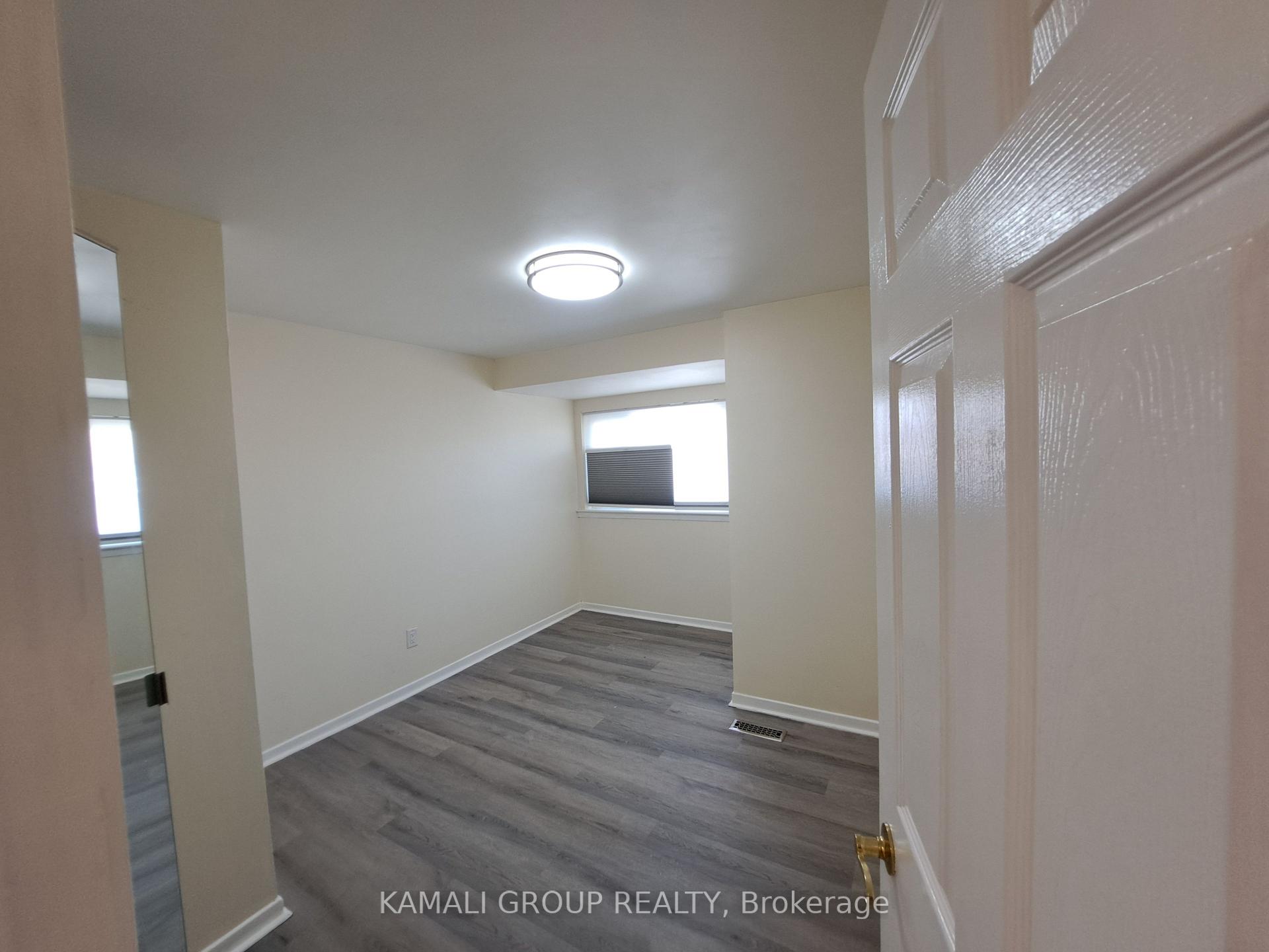 Photo 48 of 262 John Garland Boulevard, Etobicoke, West Humber-Clairville — HOMEH