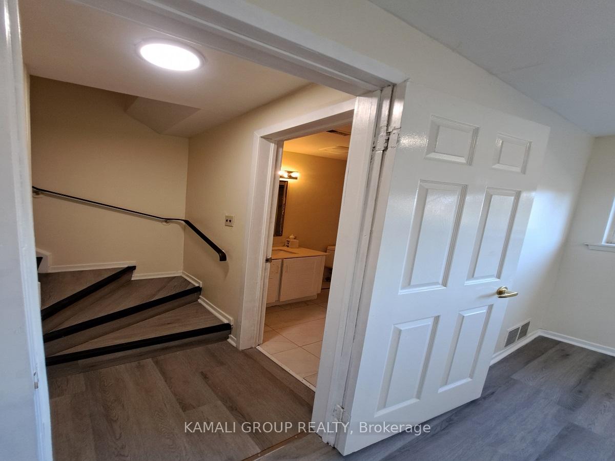 Photo 52 of 262 John Garland Boulevard, Etobicoke, West Humber-Clairville — HOMEH