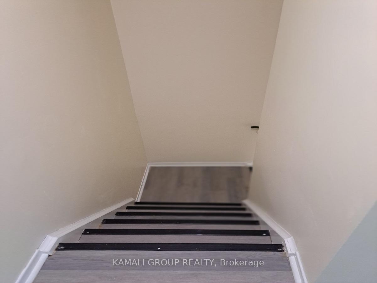 Photo 53 of 262 John Garland Boulevard, Etobicoke, West Humber-Clairville — HOMEH