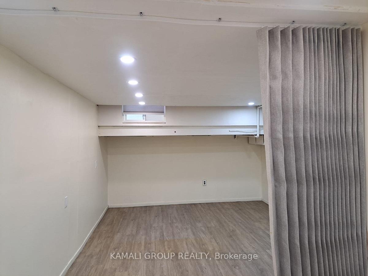Photo 71 of 262 John Garland Boulevard, Etobicoke, West Humber-Clairville — HOMEH