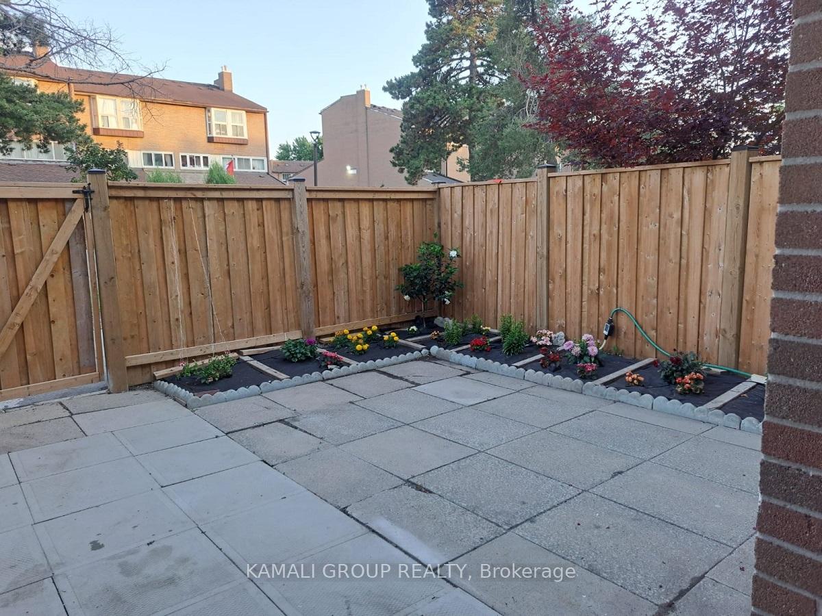 Photo 76 of 262 John Garland Boulevard, Etobicoke, West Humber-Clairville — HOMEH