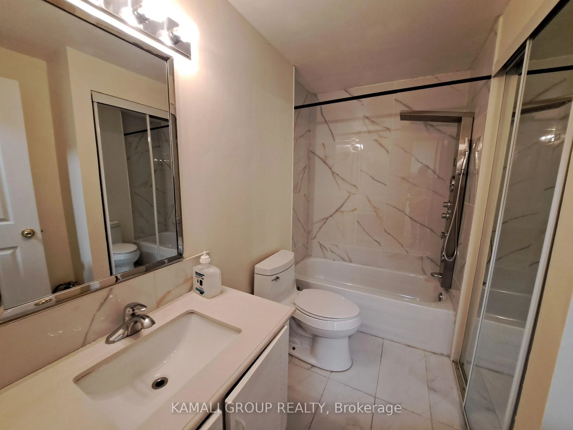 Photo 20 of 262 John Garland Boulevard, Etobicoke, West Humber-Clairville — HOMEH