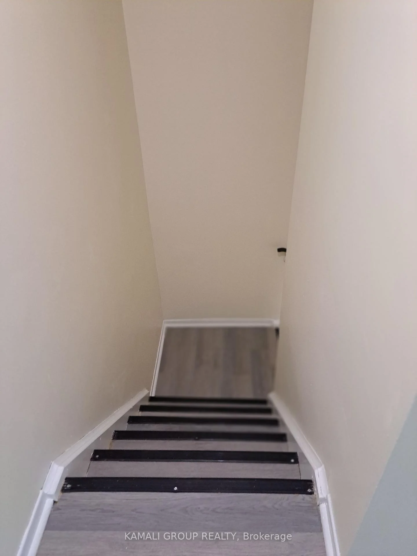 Photo 22 of 262 John Garland Boulevard, Etobicoke, West Humber-Clairville — HOMEH