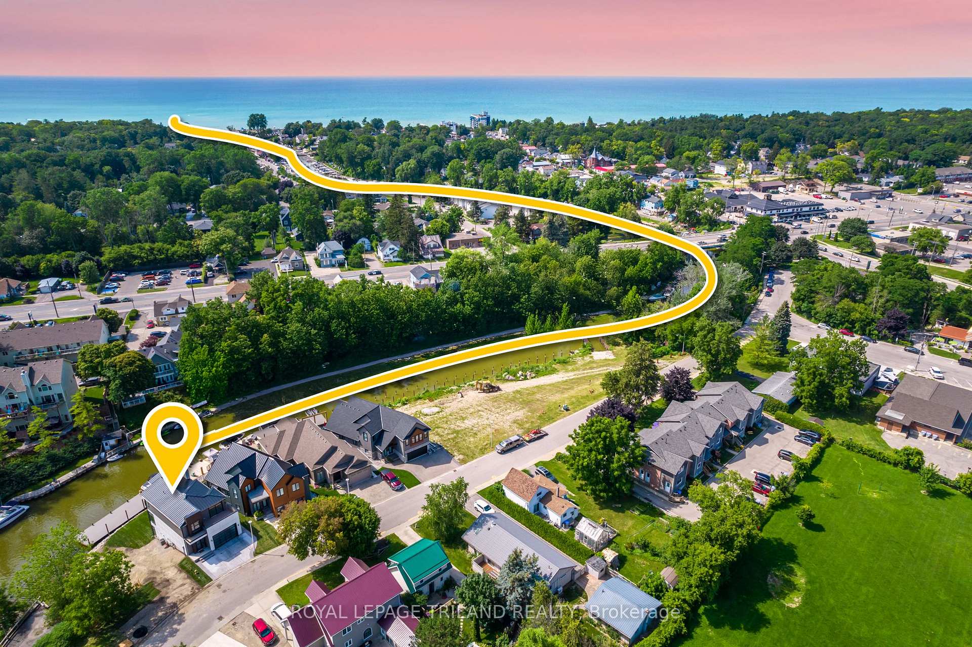 Photo 7 of 29 Sauble River Road, Lambton Shores, Grand Bend — HOMEH