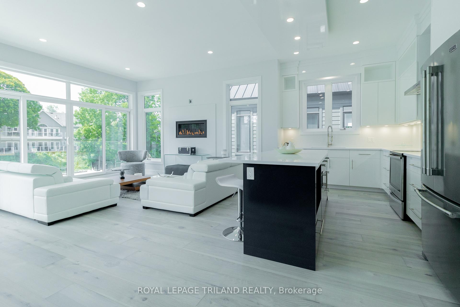 Photo 12 of 29 Sauble River Road, Lambton Shores, Grand Bend — HOMEH