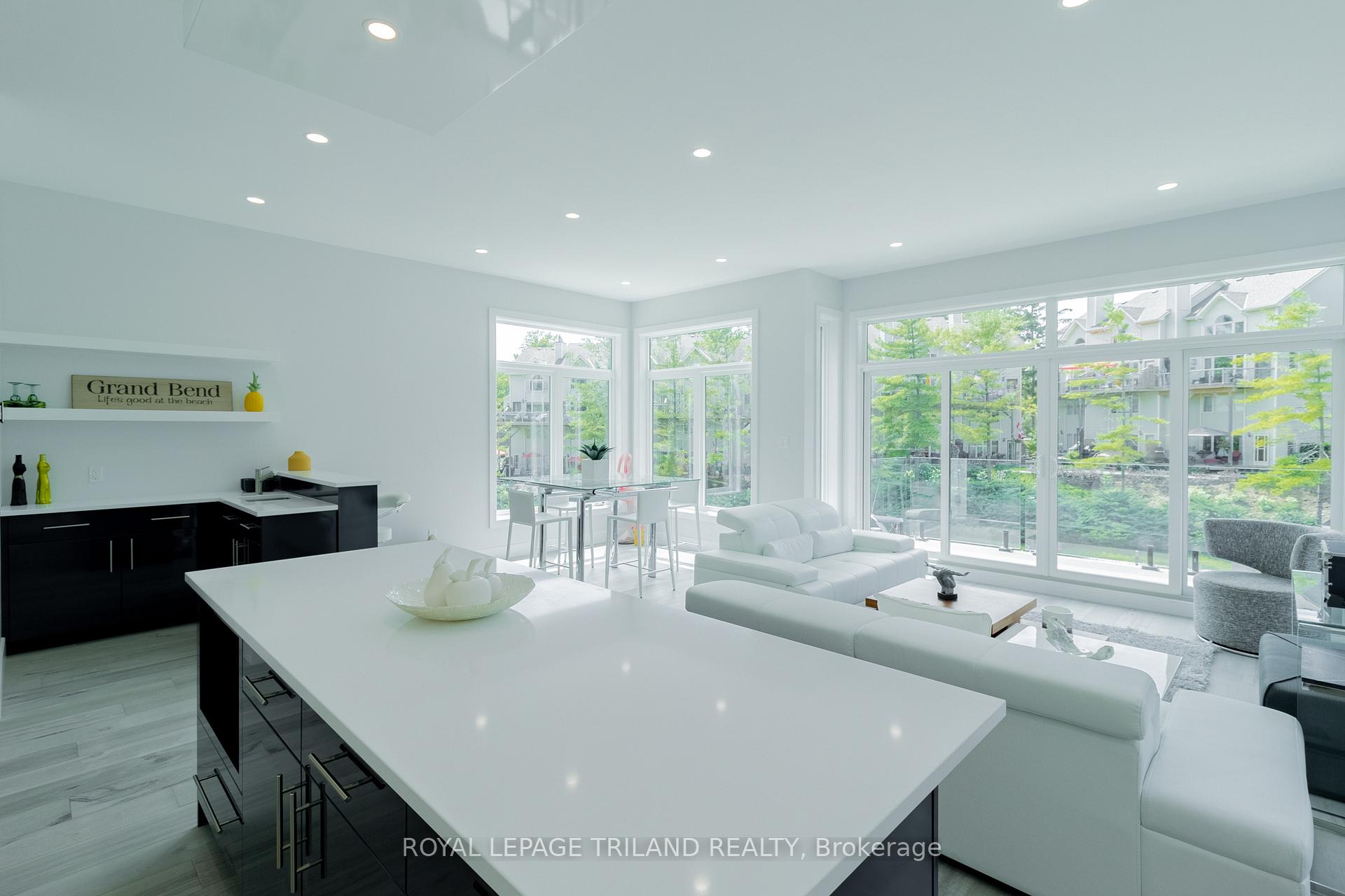 Photo 15 of 29 Sauble River Road, Lambton Shores, Grand Bend — HOMEH