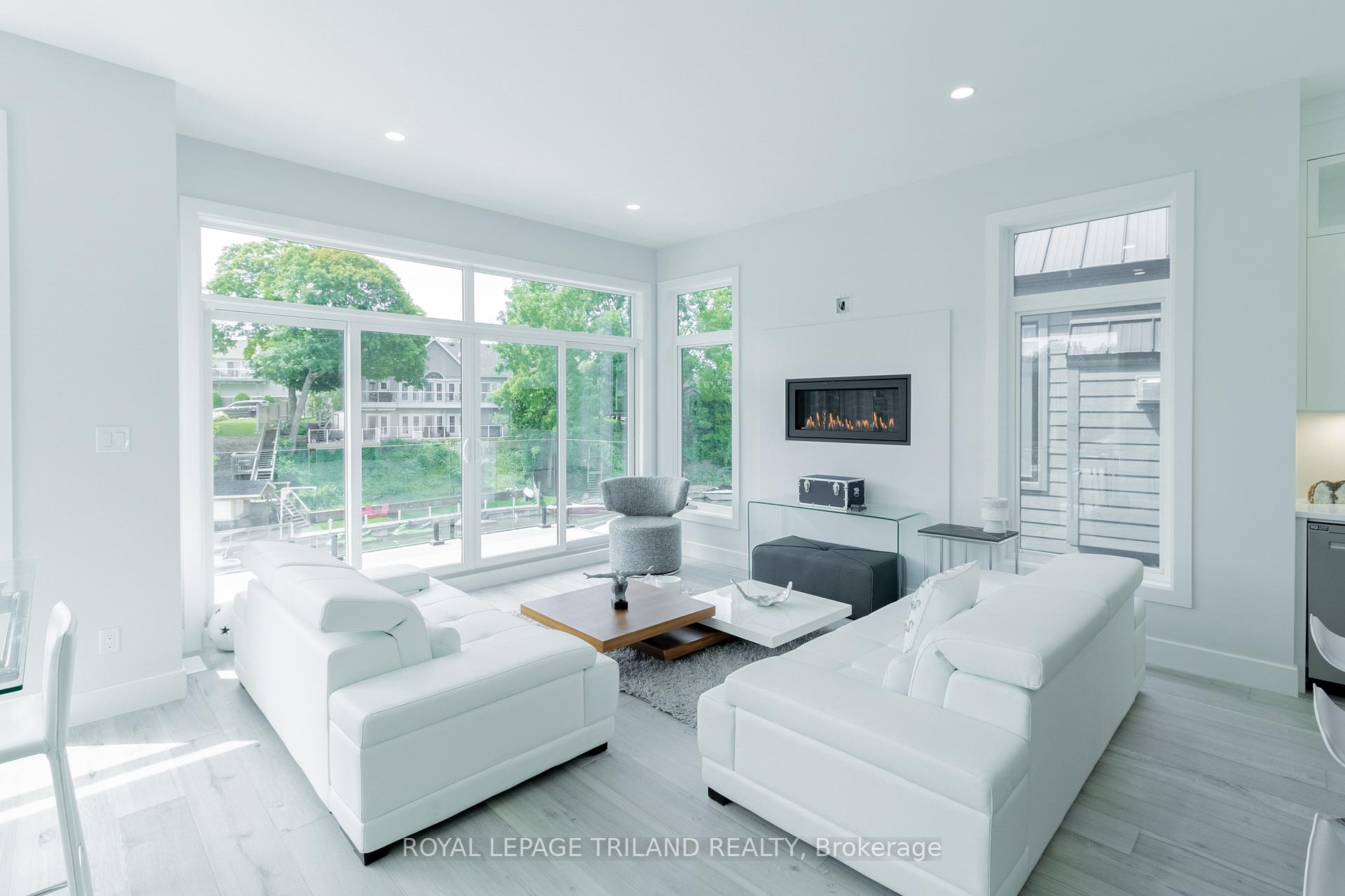 Photo 18 of 29 Sauble River Road, Lambton Shores, Grand Bend — HOMEH