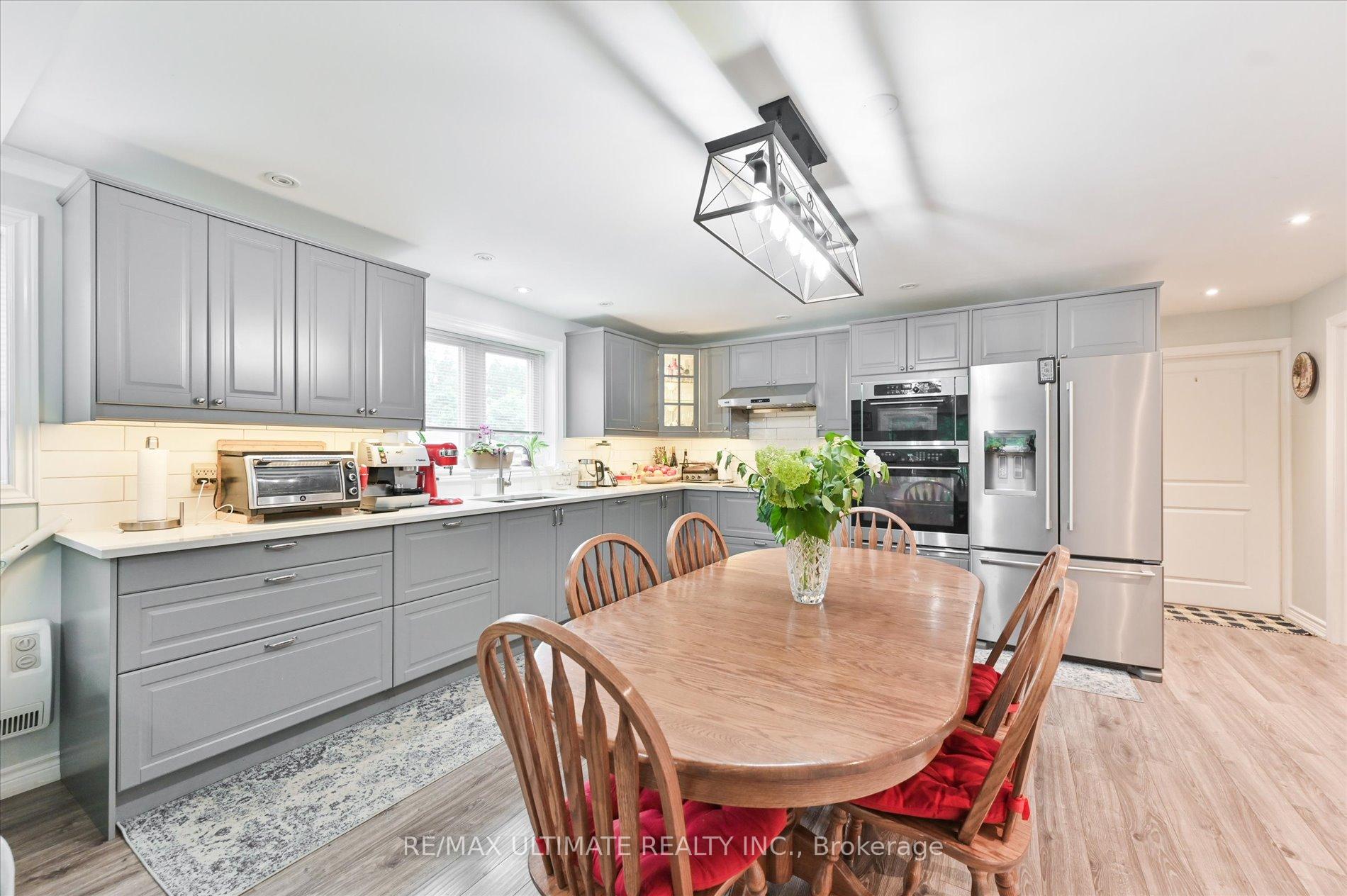 Photo 7 of 76 Hilldale Road, Toronto, Rockcliffe-Smythe — HOMEH