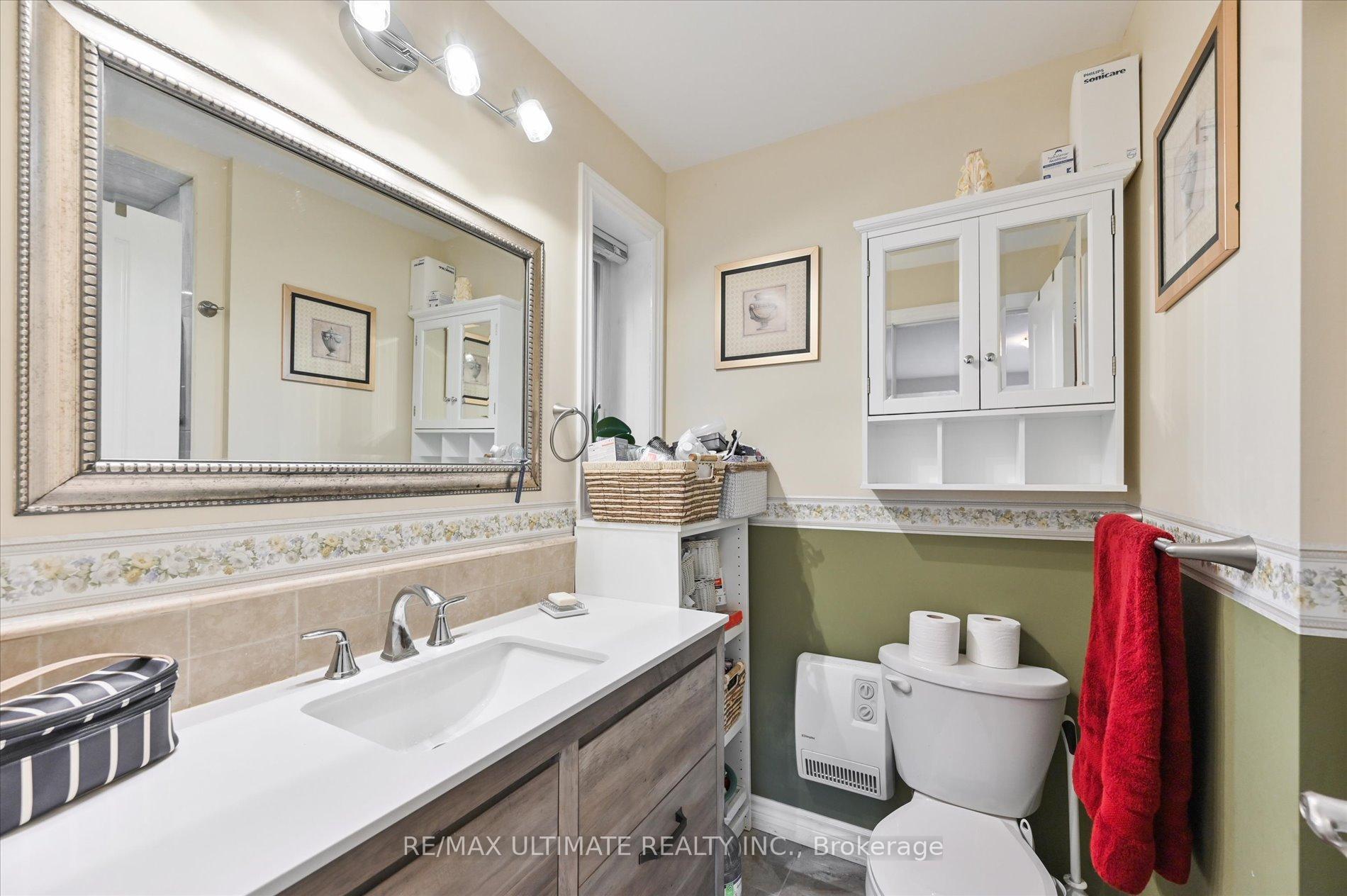 Photo 13 of 76 Hilldale Road, Toronto, Rockcliffe-Smythe — HOMEH