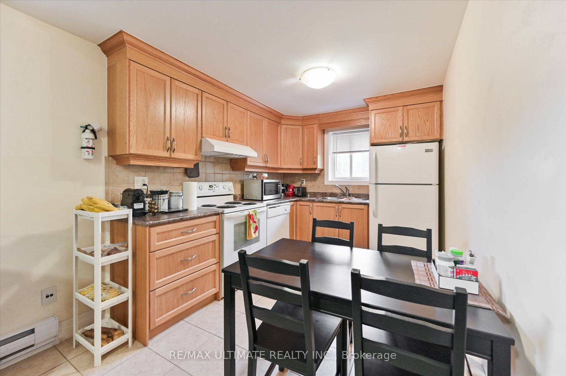 Photo 21 of 76 Hilldale Road, Toronto, Rockcliffe-Smythe — HOMEH