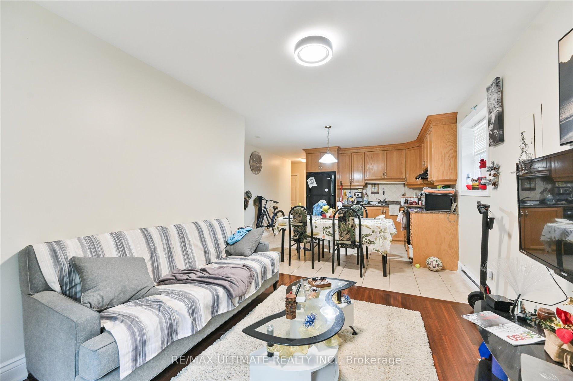 Photo 30 of 76 Hilldale Road, Toronto, Rockcliffe-Smythe — HOMEH