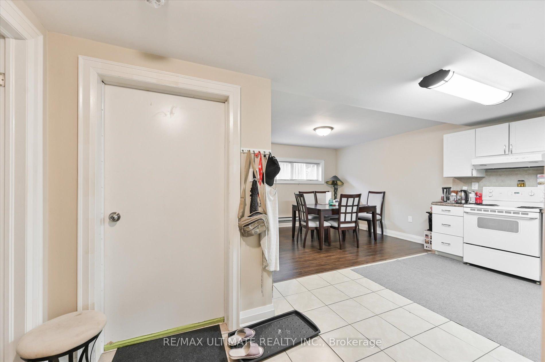 Photo 41 of 76 Hilldale Road, Toronto, Rockcliffe-Smythe — HOMEH