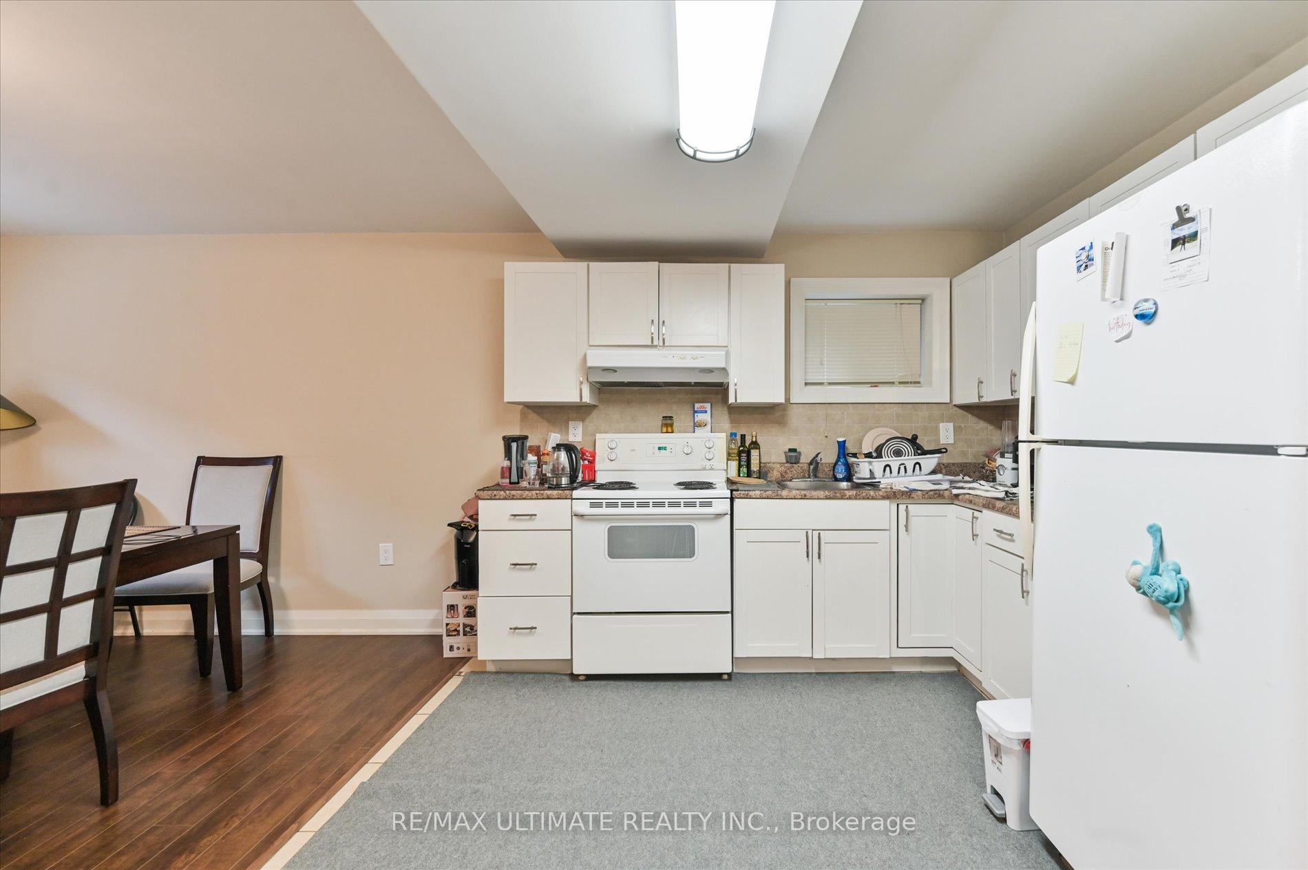 Photo 44 of 76 Hilldale Road, Toronto, Rockcliffe-Smythe — HOMEH