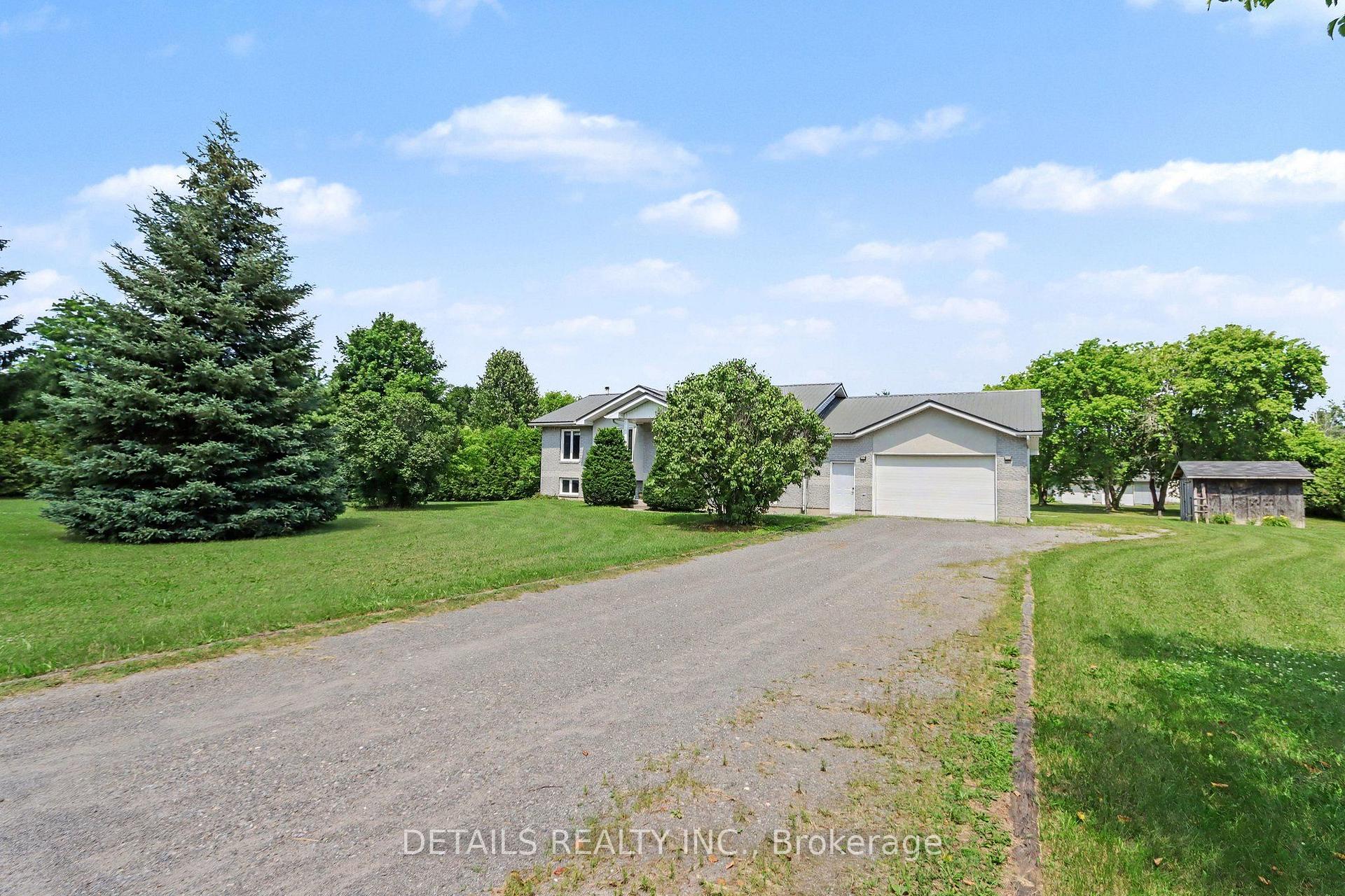 Photo 3 of 559 Main Street, North Grenville, North Grenville Twp (Kemptville South) — HOMEH