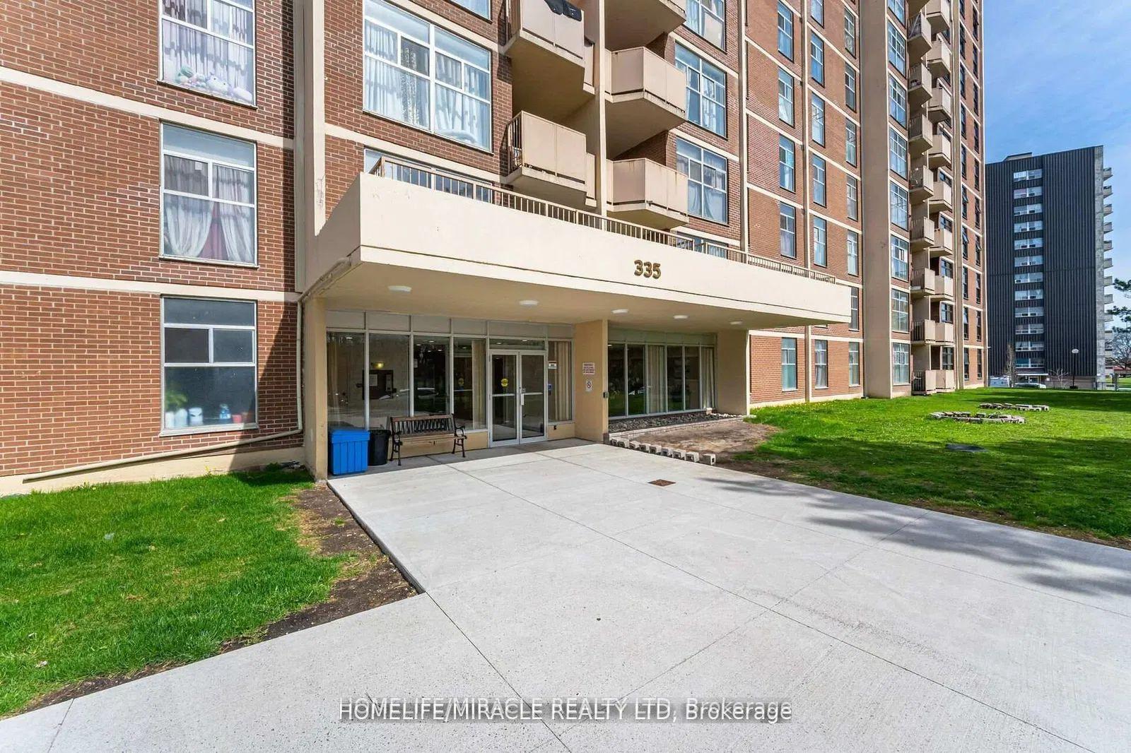 Front of Unit 909, 335 Driftwood Avenue