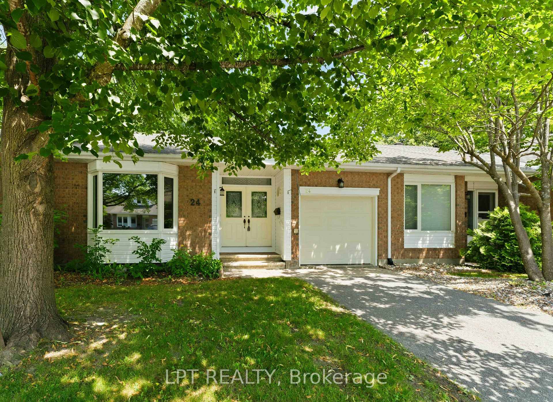 Front of Unit 40, 24 Grand Cedar Court