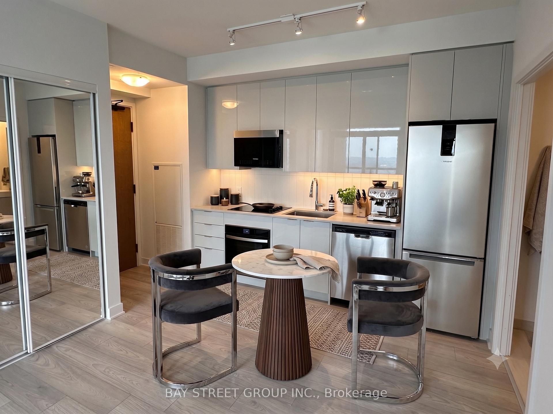 Photo 5 of Unit 4701, 2920 Highway 7 Road, Vaughan, Concord — HOMEH